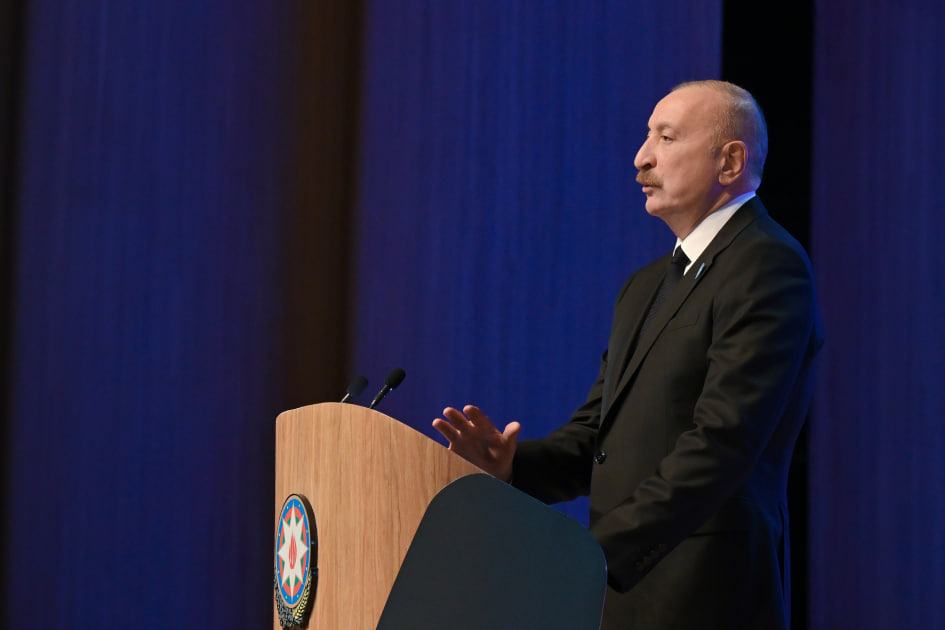 Azerbaycan Cumhurbaşkanı Ilham Aliyev, Yeni Azerbaycan Partisi'nin 8. Kongresi'nde