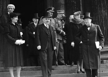 Mayskiy’in “Günlük”ü – Hazal Yalın yazdı