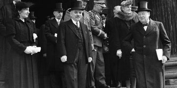 Mayskiy’in “Günlük”ü – Hazal Yalın yazdı