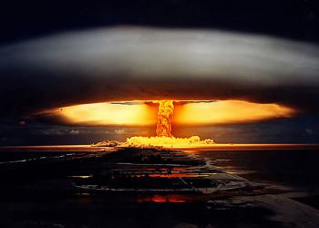 Nükleer savaş ne kadar yakın? | Emre Köse