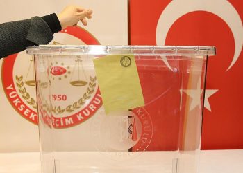 Ufukta 2024 yılında erken seçim mi görünüyor? | Barkın Asal