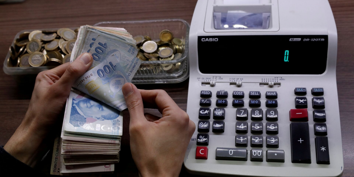 Önce Enflasyonla Ez, Sonra Kemer Sıkarak Boğ: AKP’nin Emekçi Halk Düşmanlığında Yeni Sayfa