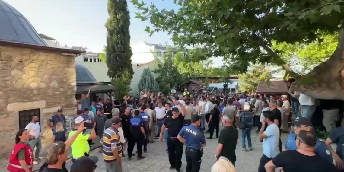 Musikiyle masumiyet denemeleri: Cerrahi tarikatının kısa tarihi