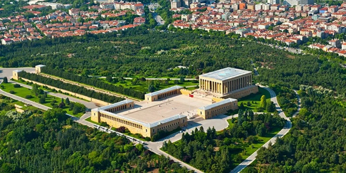 Gerici ısrar sürüyor: Anıtkabir’e komşu cami planı yine mahkemeden döndü