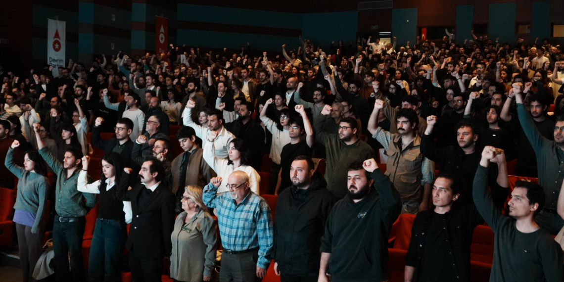 Devrim Partisi kuruldu: “Türkiye’de emperyalizmin karşısına dikilecek bir kuvvet var”