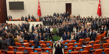 Yeni bir “yetmez ama evet” vakası mı?